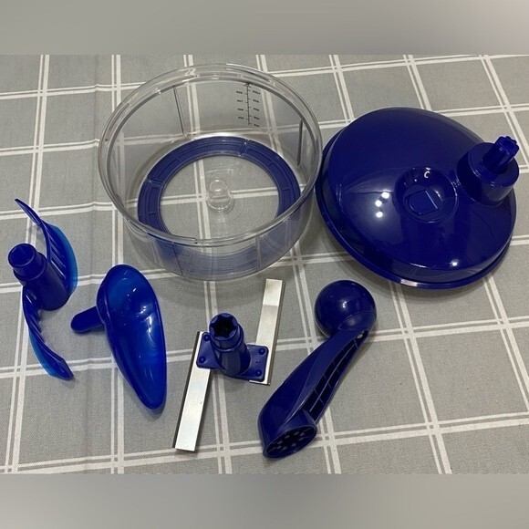 Tupperware Quick Chef Sapphire Blue Non-Electric Food Processor Original Box - Picture 3 of 6